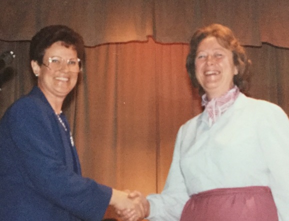 Jenny Pilbeam presenting the Lord Plant Travelling Fellowship to Barbara Grey 1988